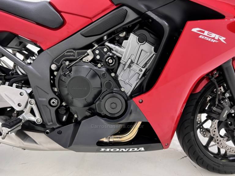 HONDA - CBR 650F - 2015/2015 - Vermelha - R$ 43.800,00