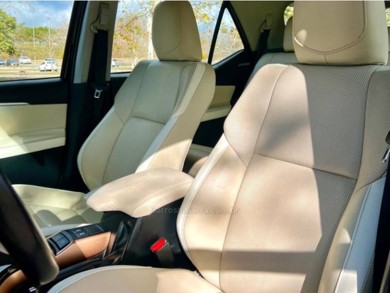 TOYOTA - HILUX SW4 - 2019/2019 - Marrom - Sob Consulta
