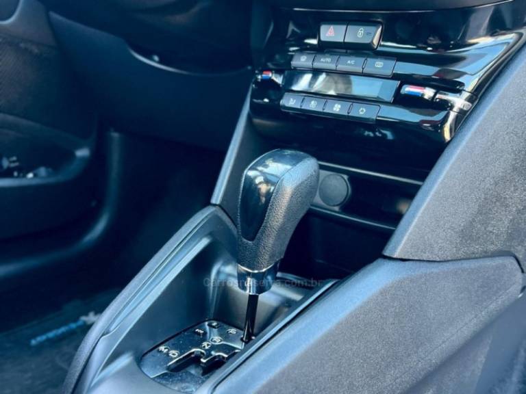 PEUGEOT - 208 - 2019/2019 - Branca - R$ 72.900,00