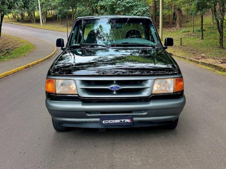 FORD - RANGER - 1996/1996 - Preta - R$ 89.900,00
