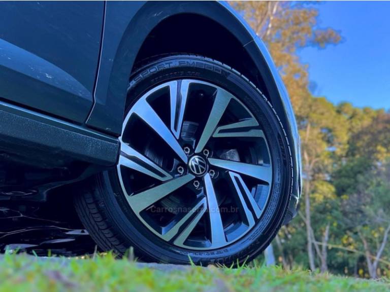 VOLKSWAGEN - VIRTUS - 2023/2023 - Cinza - R$ 119.990,00