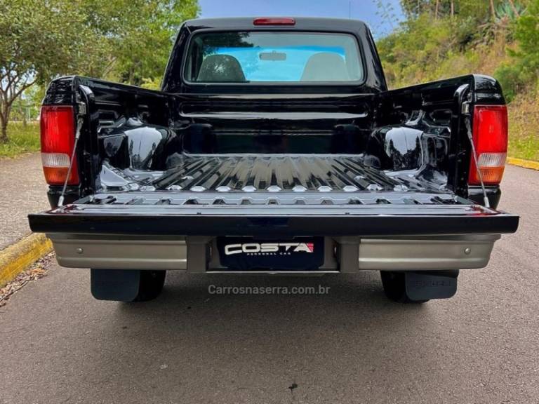 FORD - RANGER - 1996/1996 - Preta - R$ 89.900,00