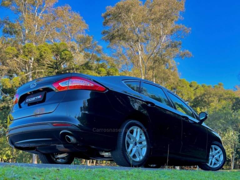 FORD - FUSION - 2015/2015 - Preta - R$ 74.900,00