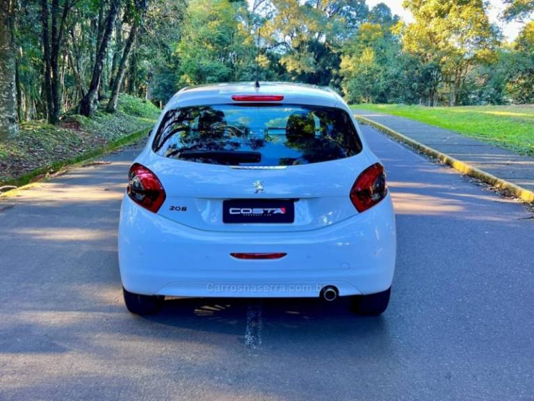 PEUGEOT - 208 - 2019/2019 - Branca - R$ 72.900,00
