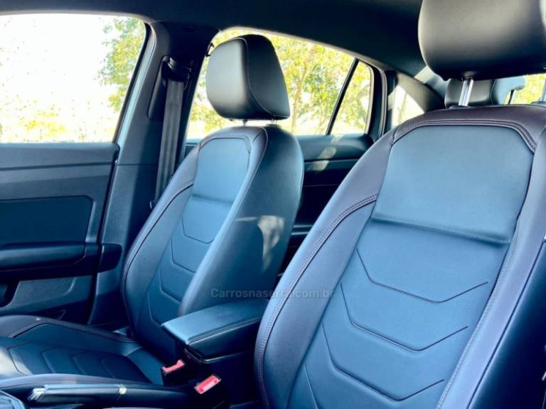 VOLKSWAGEN - VIRTUS - 2023/2023 - Cinza - R$ 119.990,00