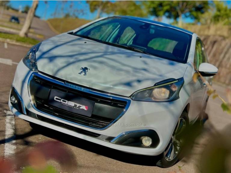 PEUGEOT - 208 - 2019/2019 - Branca - R$ 72.900,00