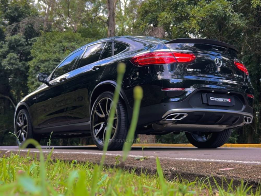 MERCEDES-BENZ - GLC 43 AMG - 2019/2019 - Preta - R$ 359.900,00
