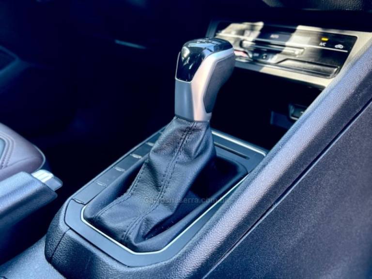 VOLKSWAGEN - VIRTUS - 2023/2023 - Cinza - R$ 119.990,00