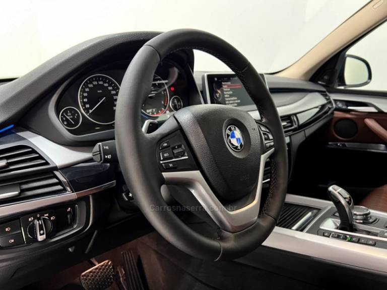 BMW - X5 - 2015/2015 - Cinza - R$ 169.900,00