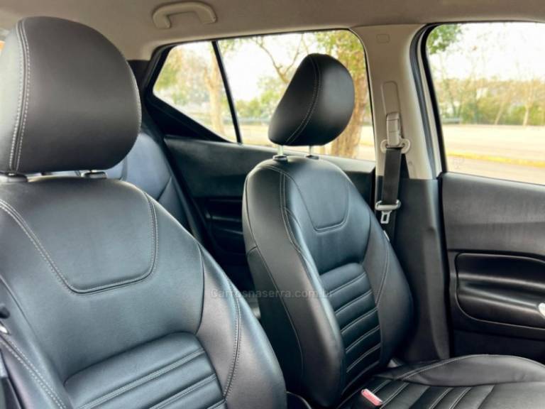 NISSAN - KICKS - 2022/2022 - Branca - R$ 105.000,00