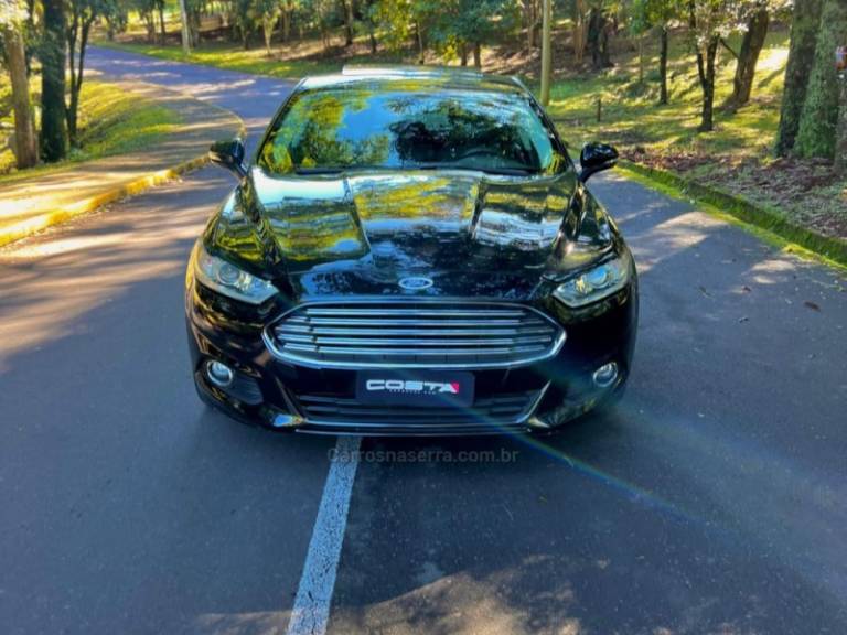 FORD - FUSION - 2015/2015 - Preta - R$ 74.900,00