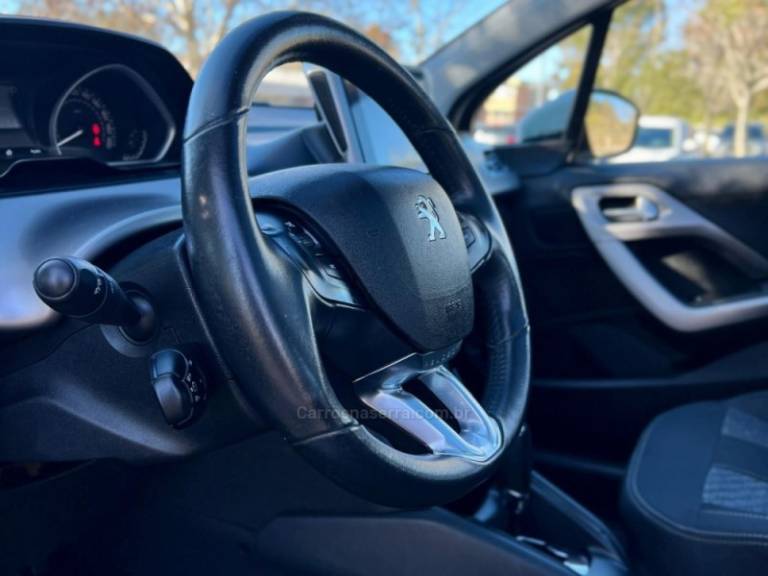 PEUGEOT - 208 - 2019/2019 - Branca - R$ 72.900,00