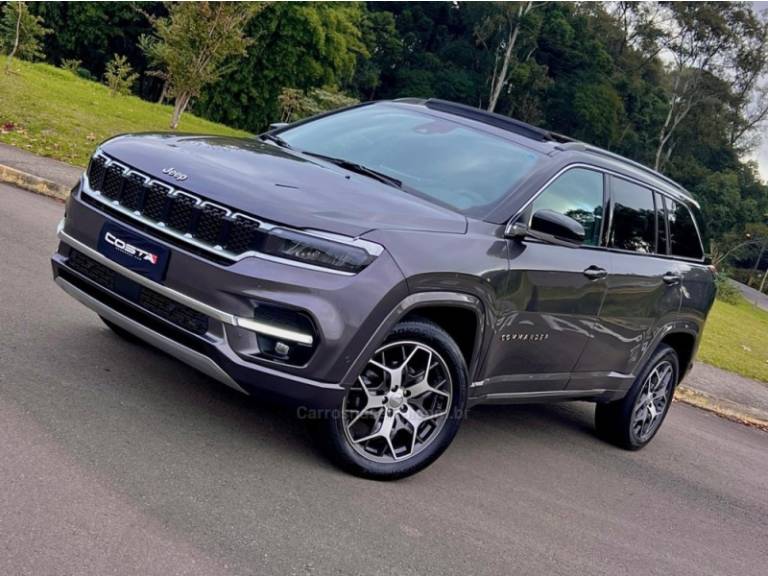 JEEP - COMMANDER - 2022/2022 - Cinza - R$ 190.000,00