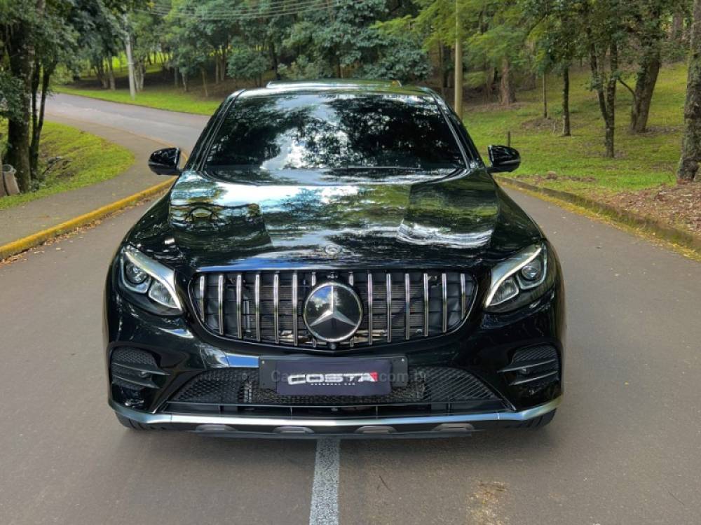 MERCEDES-BENZ - GLC 43 AMG - 2019/2019 - Preta - R$ 359.900,00