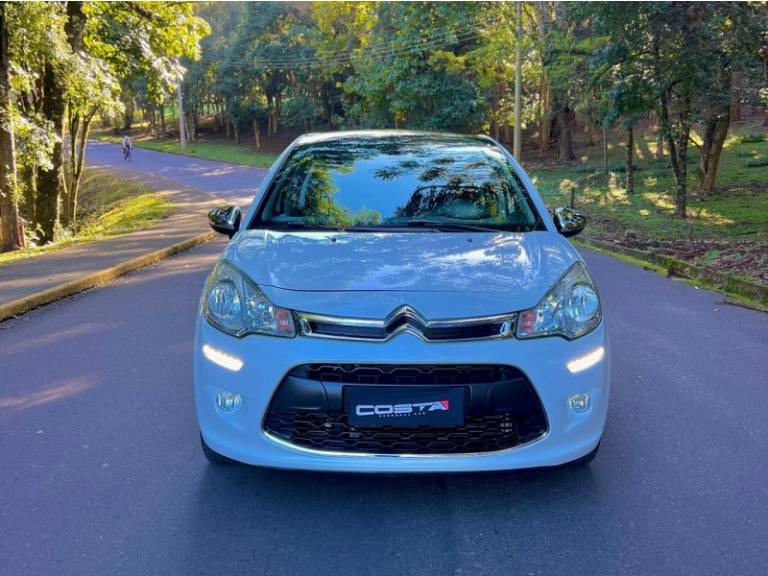 CITROËN - C3 - 2014/2014 - Branca - R$ 46.000,00