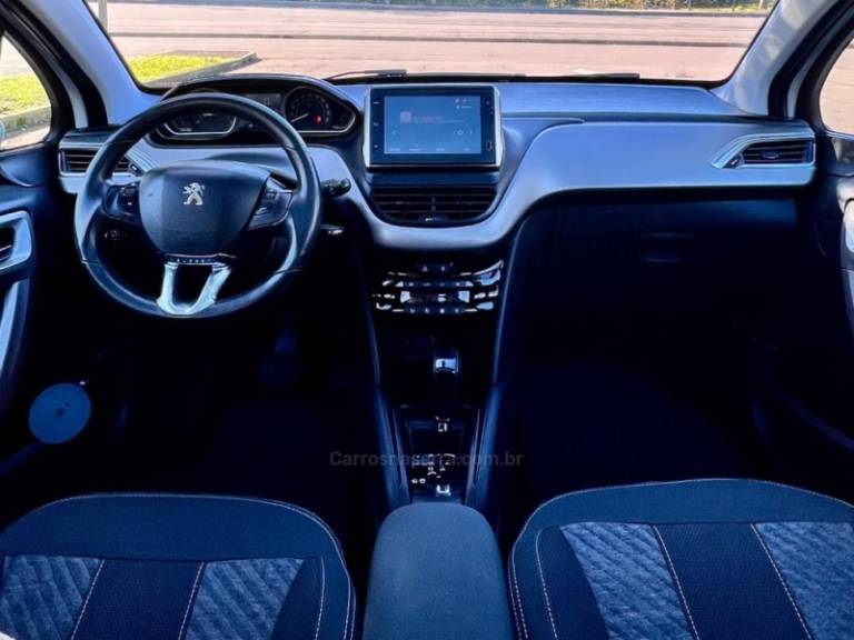 PEUGEOT - 208 - 2019/2019 - Branca - R$ 72.900,00