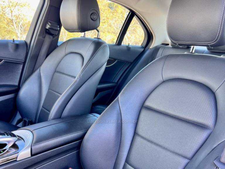 MERCEDES-BENZ - C 180 - 2018/2018 - Azul - R$ 129.900,00