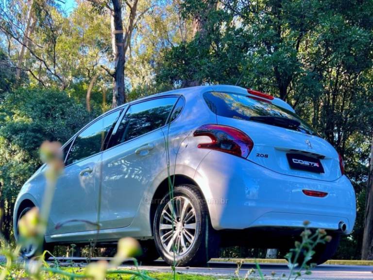 PEUGEOT - 208 - 2019/2019 - Branca - R$ 72.900,00