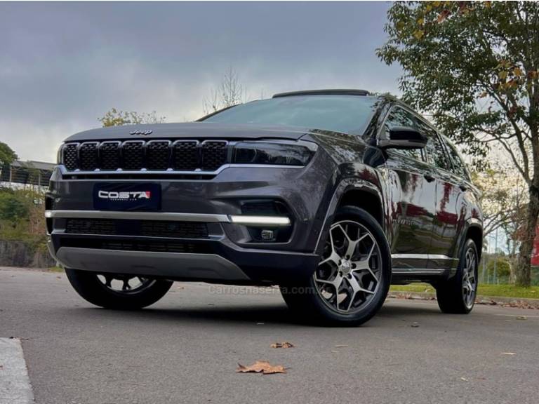 JEEP - COMMANDER - 2022/2022 - Cinza - R$ 190.000,00