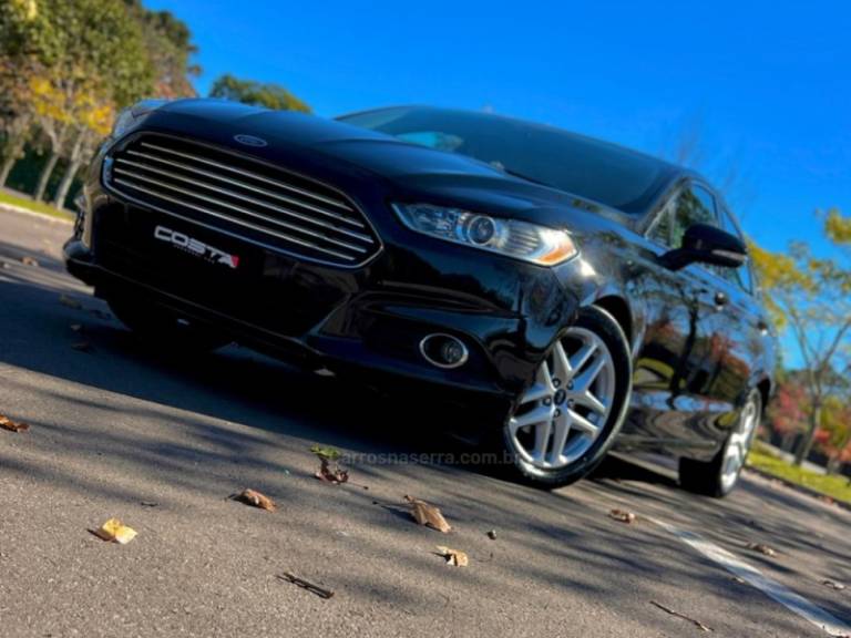 FORD - FUSION - 2015/2015 - Preta - R$ 74.900,00