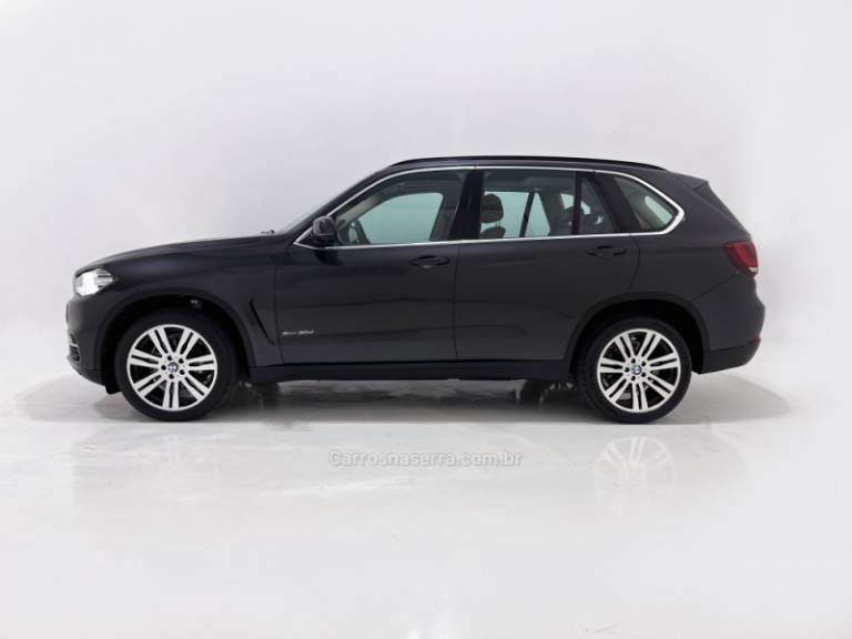 BMW - X5 - 2015/2015 - Cinza - R$ 169.900,00