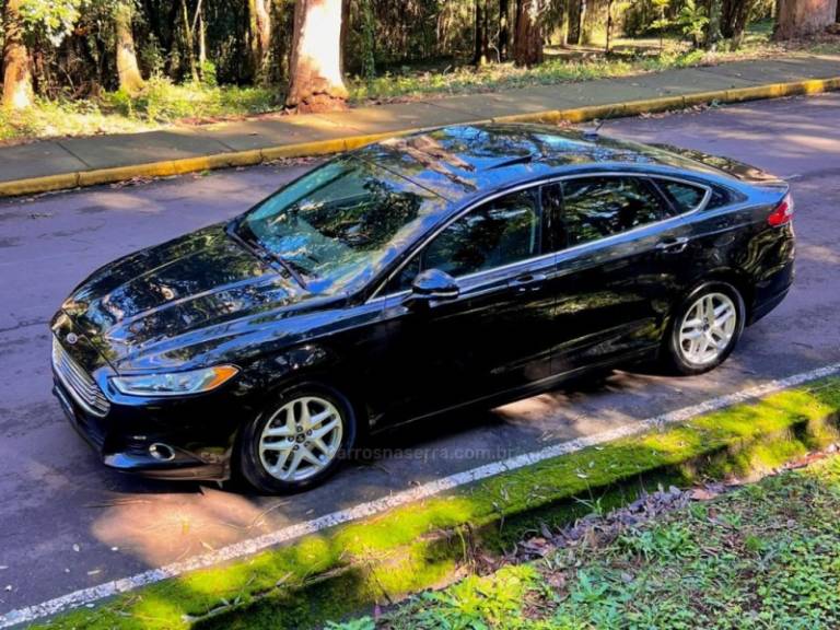 FORD - FUSION - 2015/2015 - Preta - R$ 74.900,00