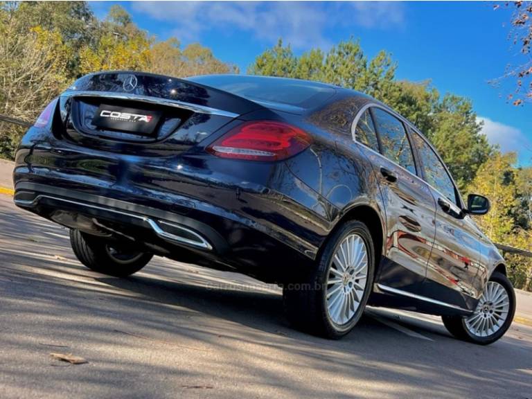 MERCEDES-BENZ - C 180 - 2018/2018 - Azul - R$ 129.900,00