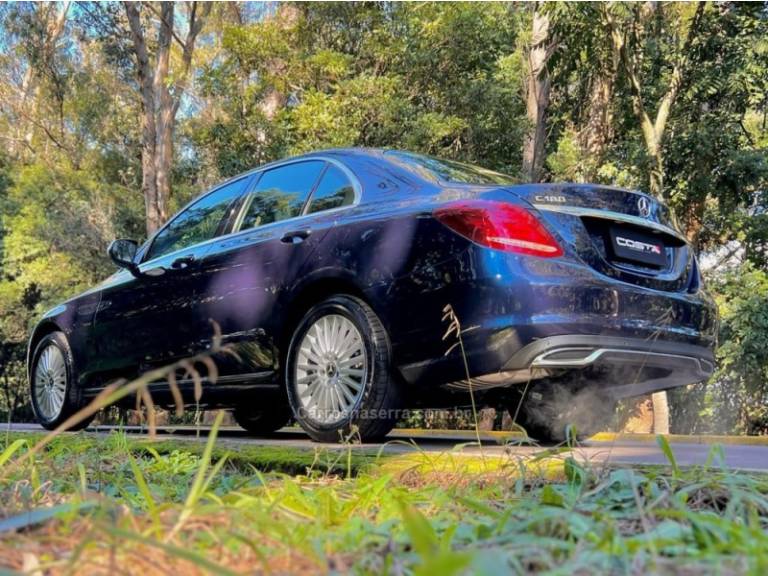MERCEDES-BENZ - C 180 - 2018/2018 - Azul - R$ 129.900,00