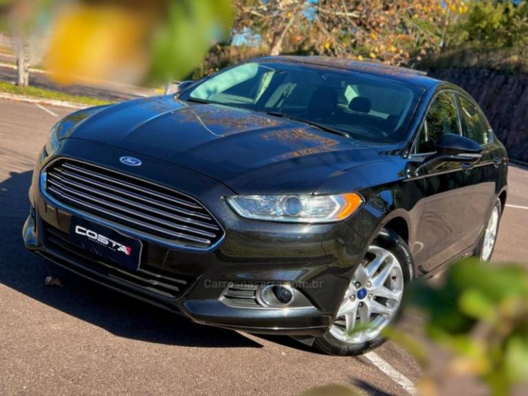 FORD - FUSION - 2015/2015 - Preta - R$ 74.900,00
