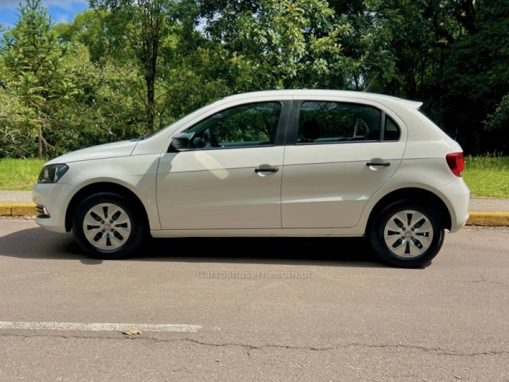 VOLKSWAGEN - GOL - 2015/2015 - Branca - Sob Consulta